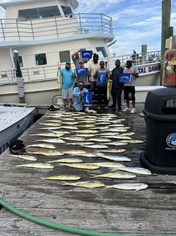 Pirate's Cove Marina, Mahis and Marlins!