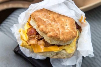 White's Shopping Center, Breakfast Biscuits