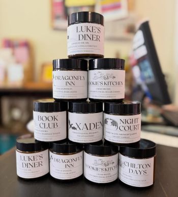 Downtown Books, Candles