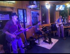 Stripers Bar and Grille Manteo photo