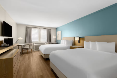 Hotel Manteo, Trademark Collection by Wyndham photo