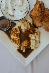Vicki B's Restaurant &amp; Market photo
