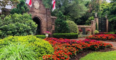 Elizabethan Gardens photo